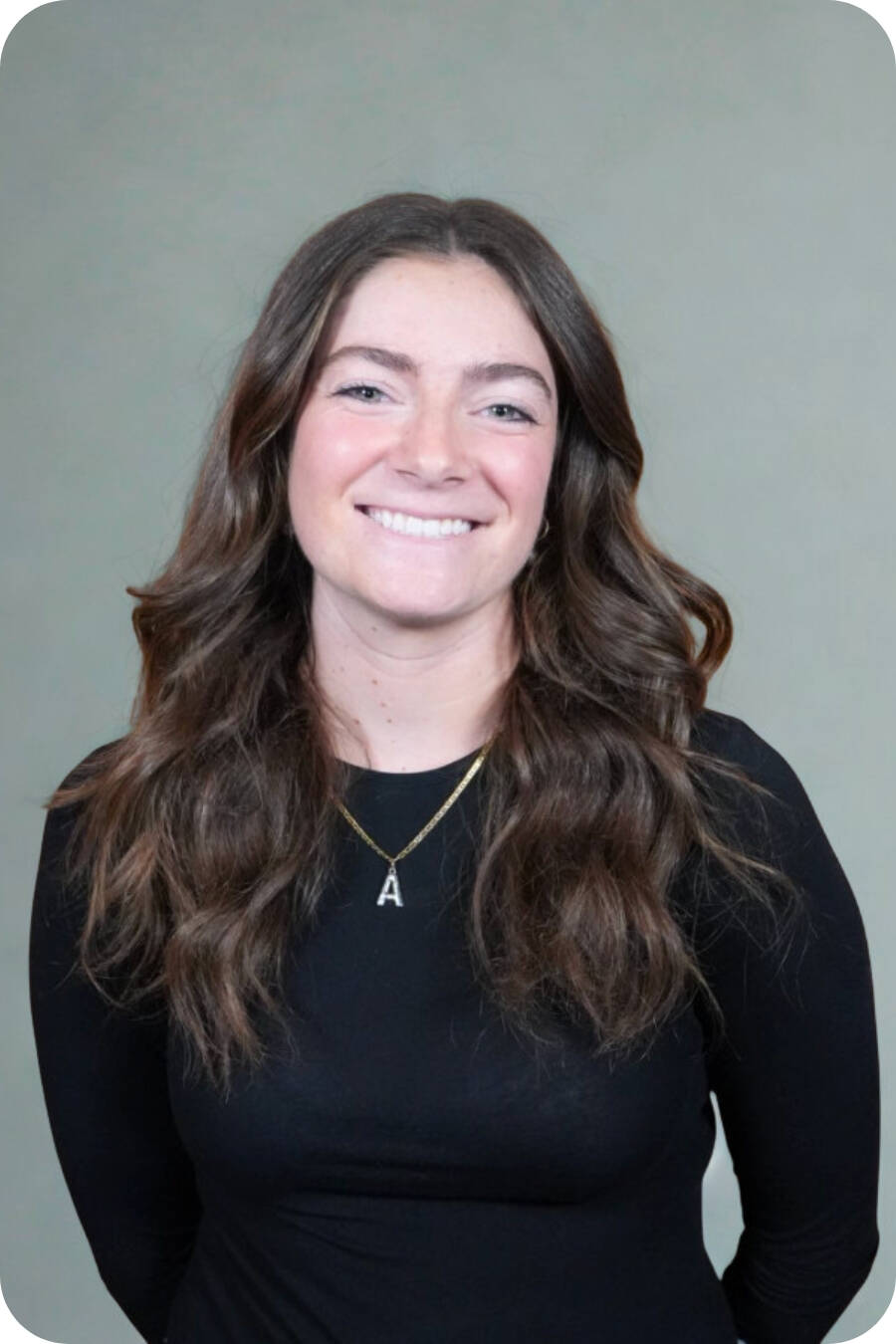 Ally Albery Headshot